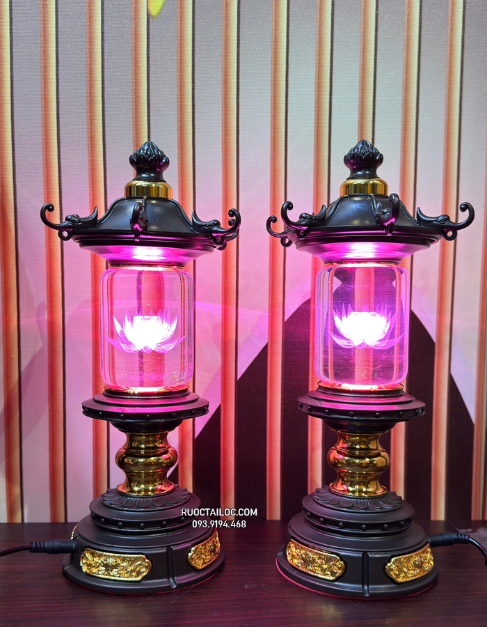 cặp đèn pha lê mái chùa thờ cúng đẹp