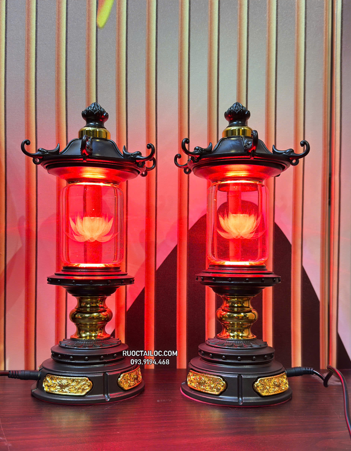 cặp đèn pha lê mái chùa thờ cúng đẹp