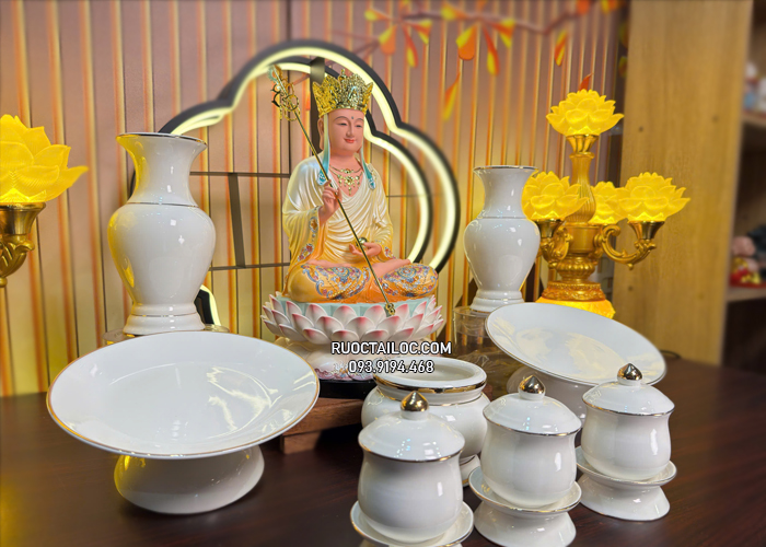 Tượng Địa Tạng Bồ Tát Composite Gấm Vàng DT-068