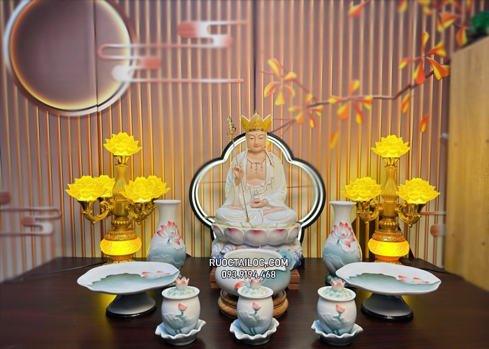 Tượng Địa Tạng Bồ Tát bằng sứ đế sen xanh đẹp