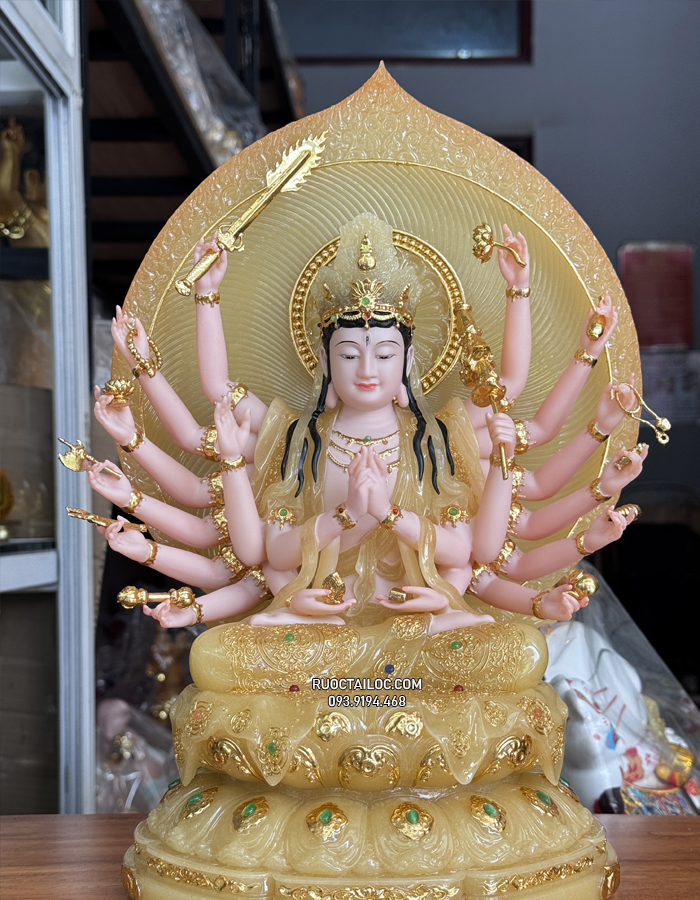 tượng Bồ Tát Chuẩn Đề bằng bột đá thạch anh đẹp