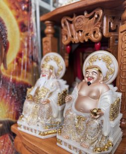 tượng Ông Địa Thần Tài bằng bột đá trắng viền vàng có hào quang đẹp