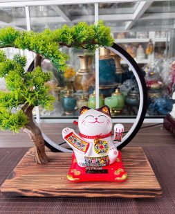 Mèo Thần Tài năng lượng Kim Vận chiêu Tài