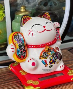 mèo thần tài năng lượng phú quý